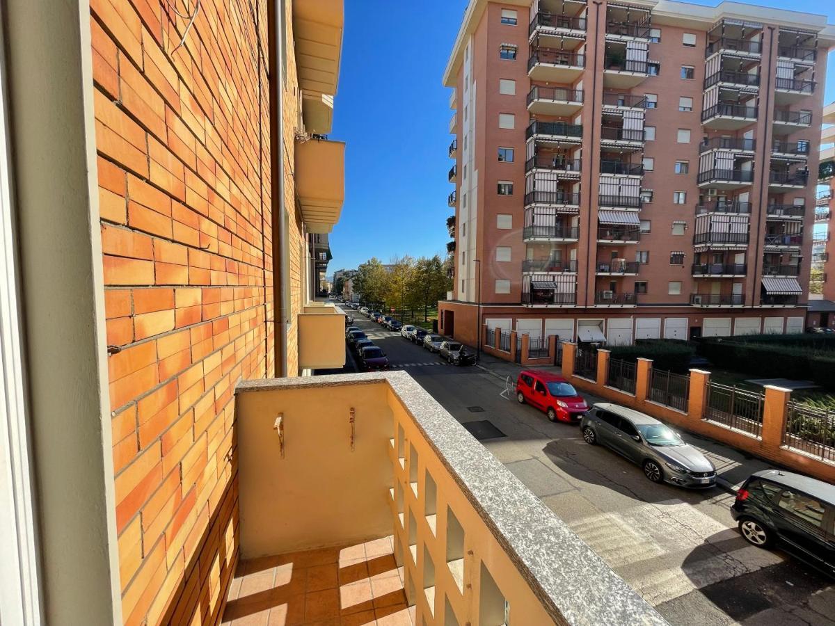 Comfy Turin Apartment Bagian luar foto