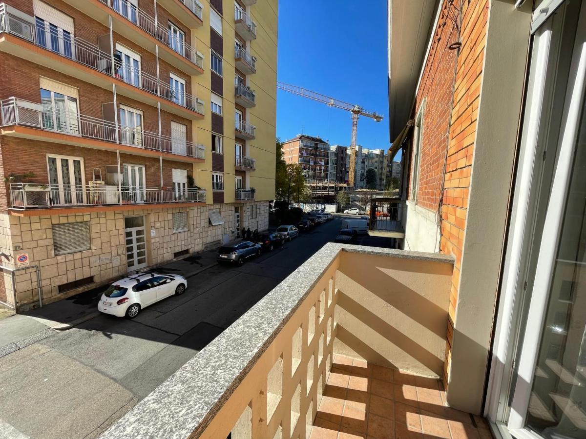 Comfy Turin Apartment Bagian luar foto